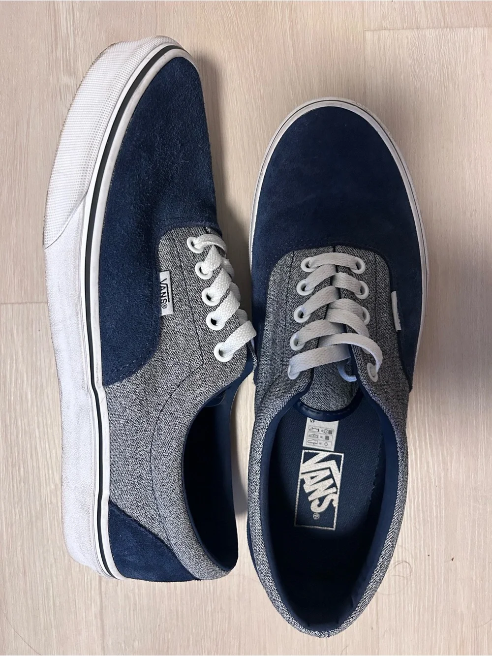 Vans Navy Suede & Grey Canvas Low-Top Sneakers
